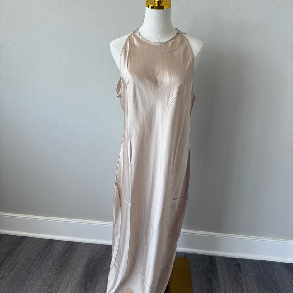 Elegant Cream Sleeveless Dress